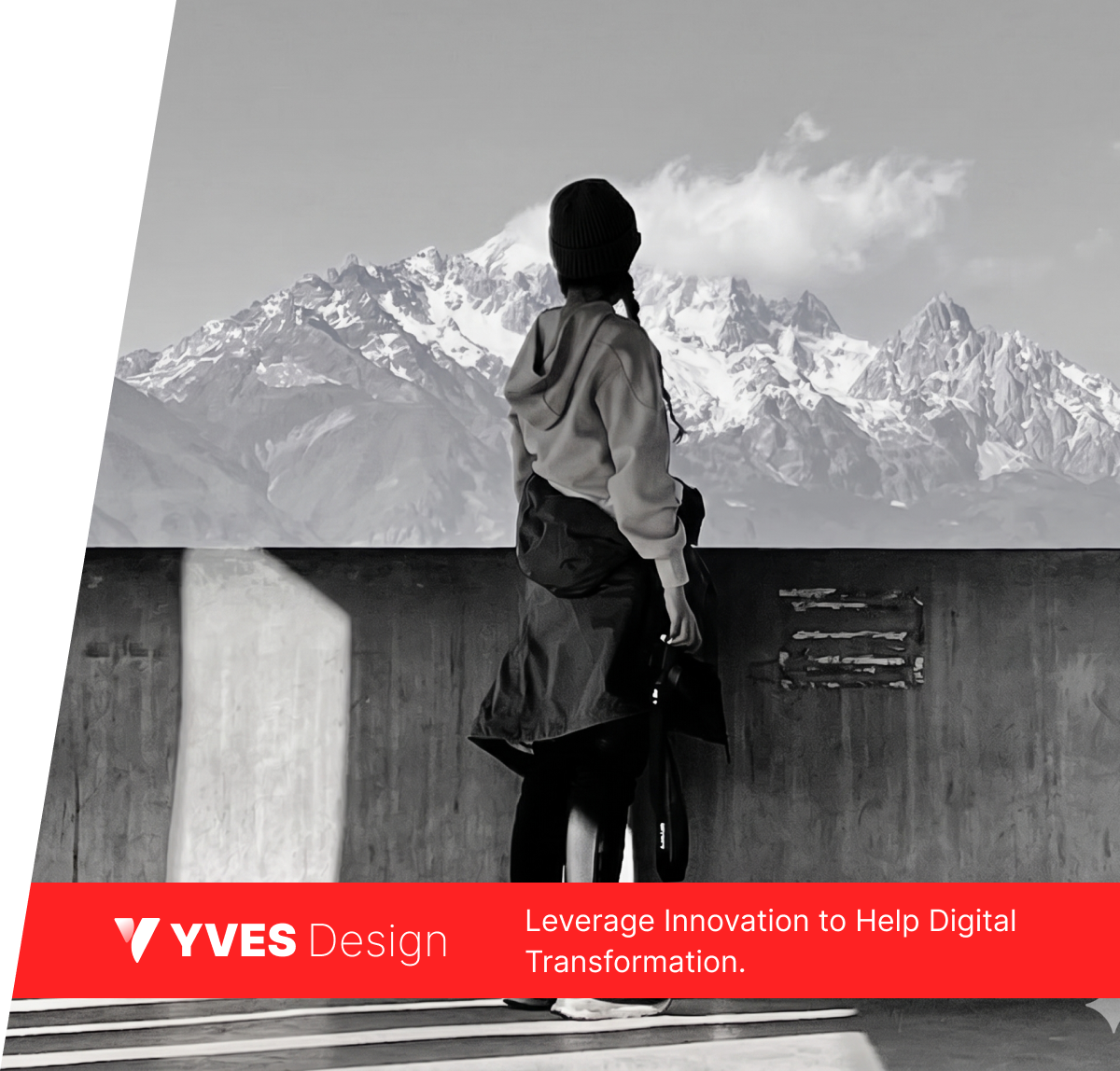 Portrait of Yuwen Qin, UX/UI Designer and Developer